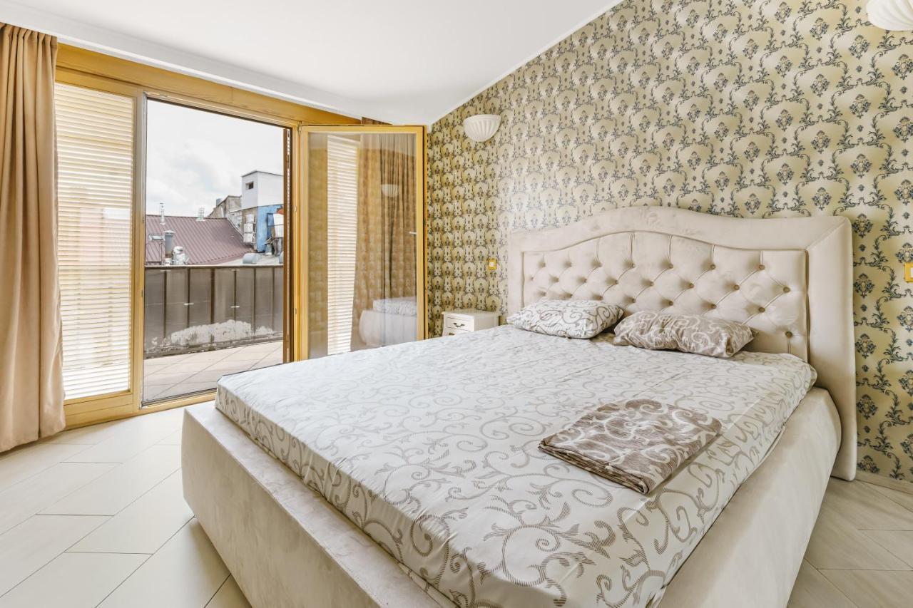 Deribasivska Cozy 4-Room Apartment Odessa Dış mekan fotoğraf